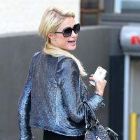 Paris Hilton runs errands in Beverly Hills | Picture 111760